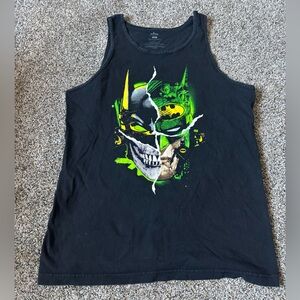 Black Tank Top with Batman Graphic mens Preloved size large six flags